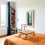 Charming Apt In The 20Th In Paris