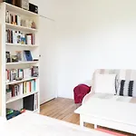 Charming Apt In The 20Th In Paris