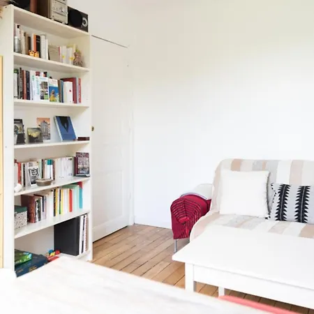 Charming Apt In The 20Th In Paris Paris